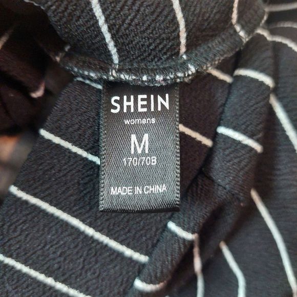 SHEIN Black White Vertical Stripe Cropped Skinny Pull On Pants Medium EUC - Picture 2 of 10